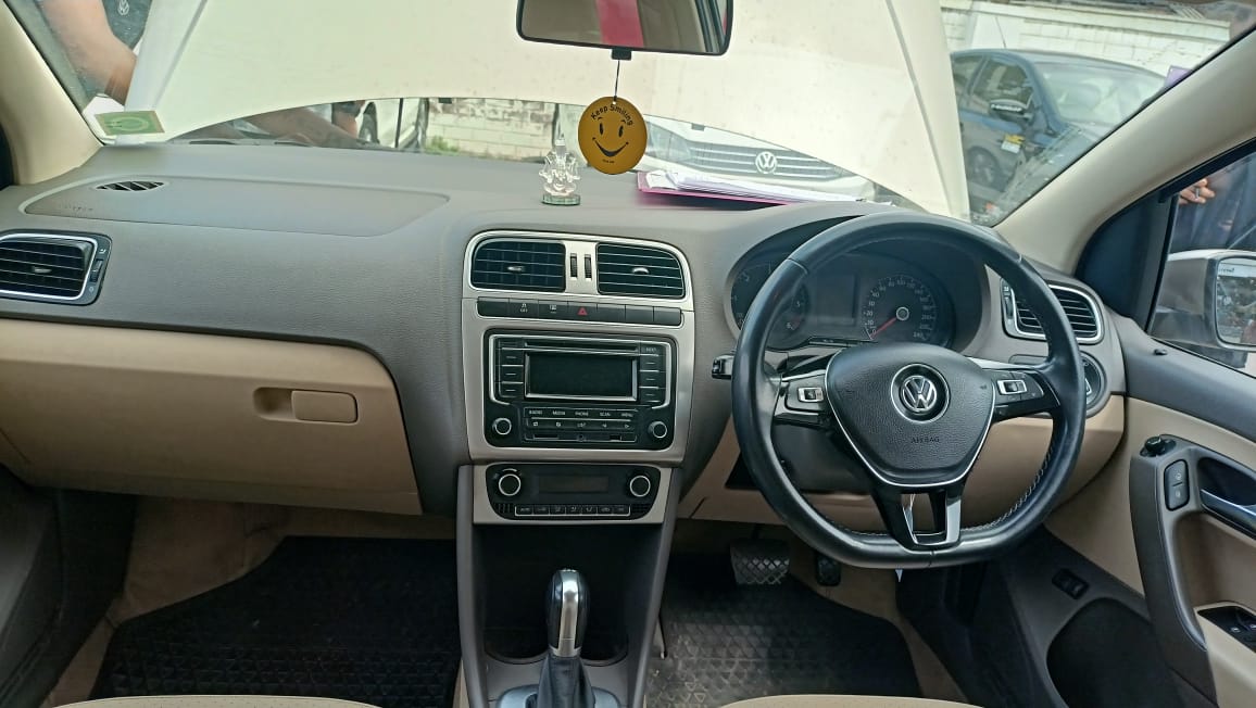 Volkswagen Vento(2015-2019) Highline Diesel At